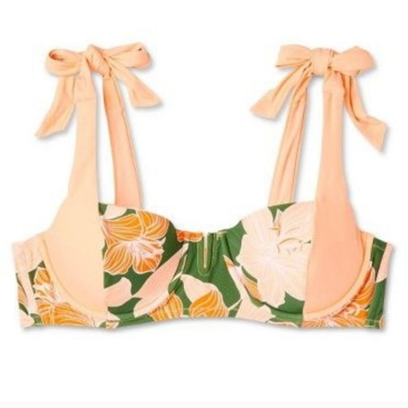 🎯nwt fe noel Lily floral print bikini top - Picture 1 of 9